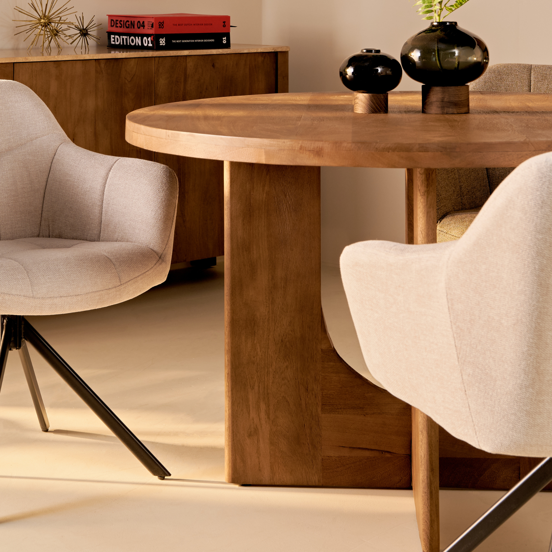 Nova Eettafel – Bruin Ø150cm