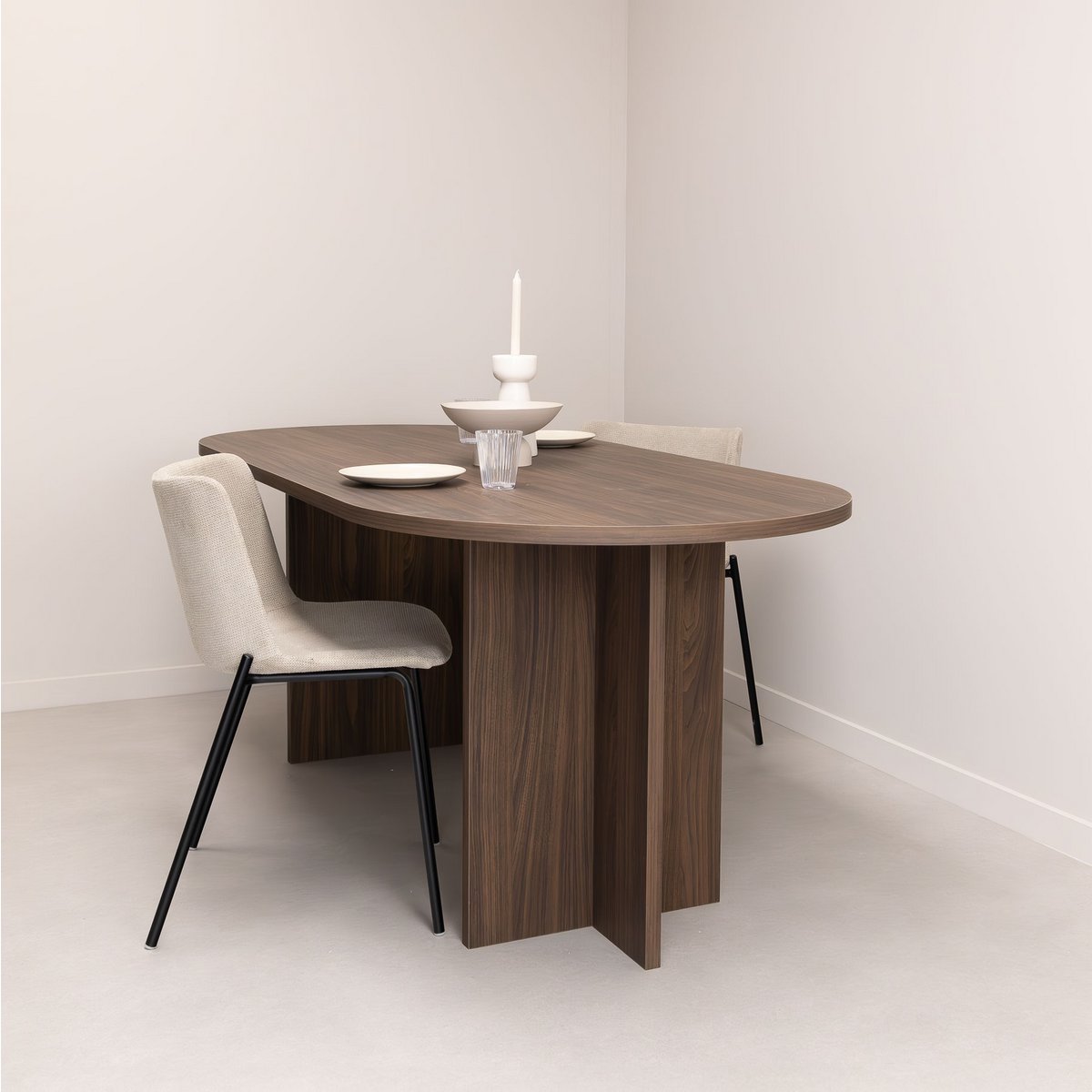 Eettafel Noa in notenhout - 200cm
