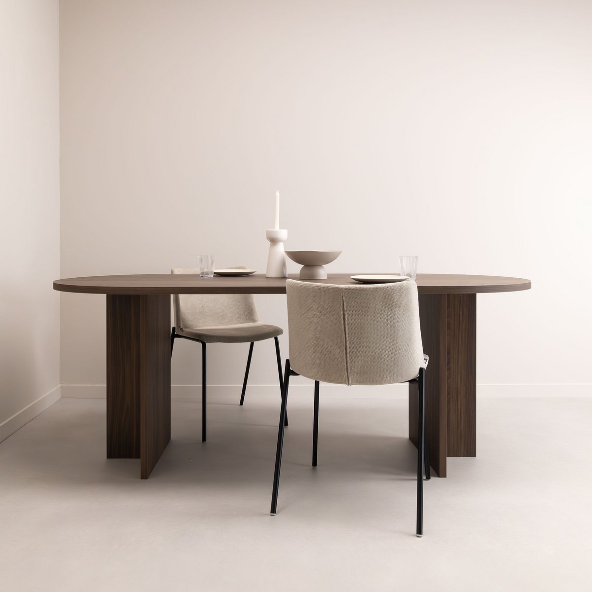 Eettafel Noa in notenhout - 200cm