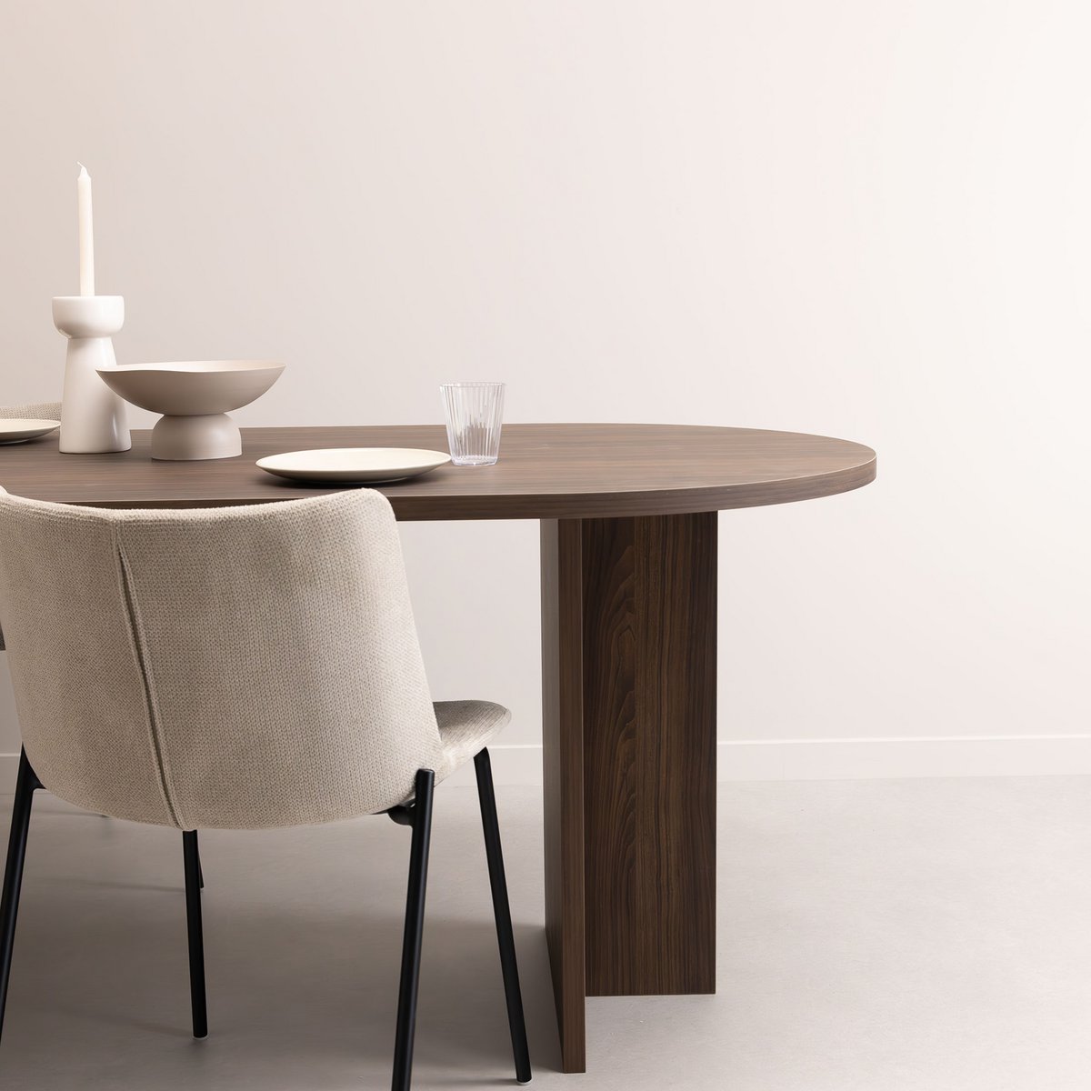 Eettafel Noa in notenhout - 200cm