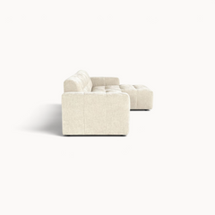 Aika MySofa Nagi loungebank in beige stof met een modern gestoffeerd ontwerp en chaise longue zijaanzicht