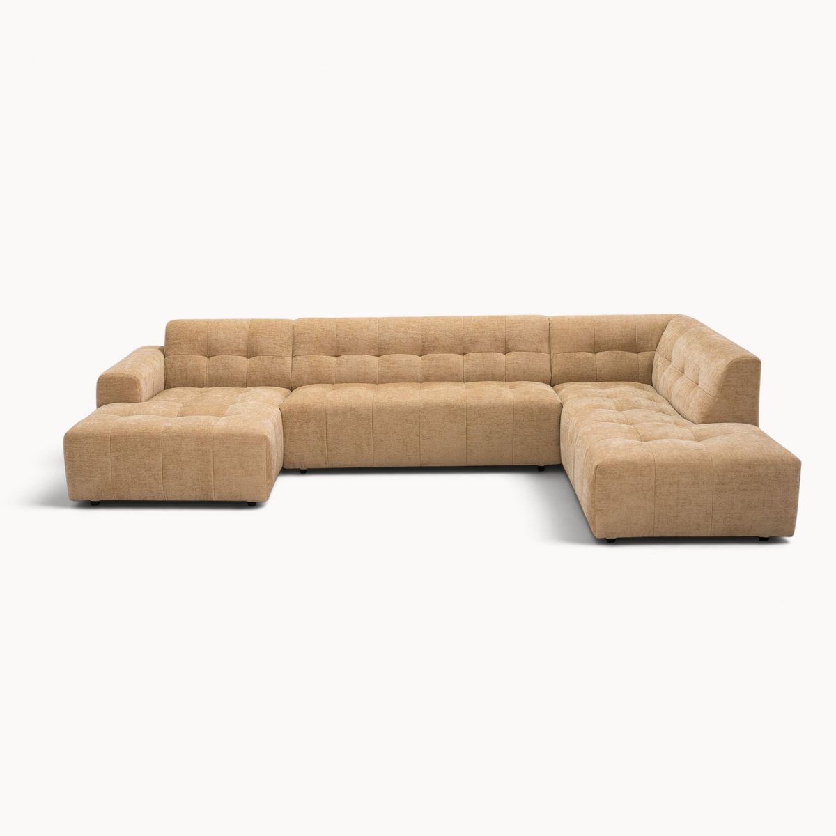 Aika MySofa Nagi U-vormige bank in beige stof met gecapitonneerd zitvlak en moderne lounge-uitstraling