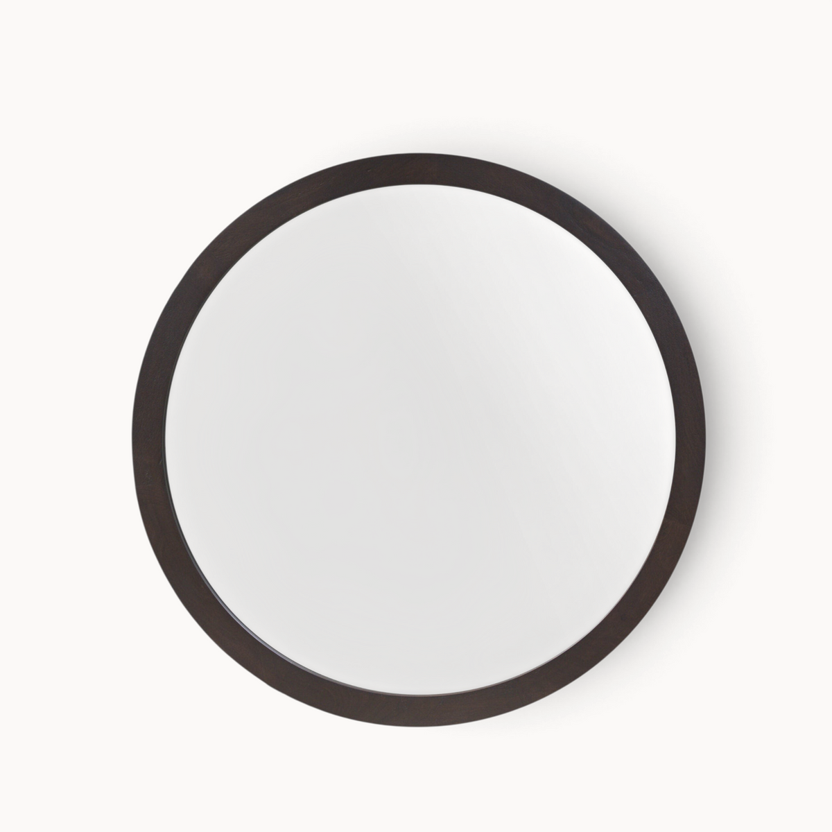 Aika ronde spiegel Ensō met een donkerhouten frame in een minimalistisch en tijdloos design.