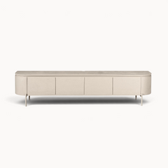 Aika Engawa tv-meubel in een lichte beige kleur met afgeronde hoeken en slanke poten in een minimalistisch design.