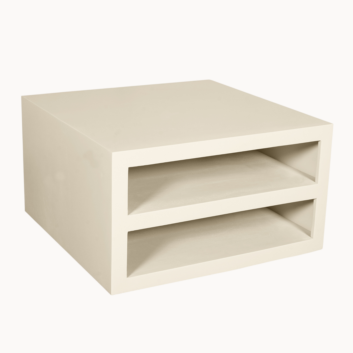 Aika Nerra vierkante salontafel in zandkleur met twee open opbergvakken in een minimalistisch modern design