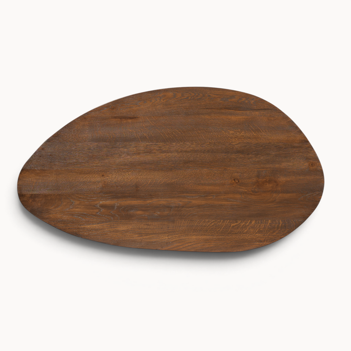 Aika Salontafel Ring met een organisch gevormd tafelblad van donkerbruin hout met zichtbare houtnerf