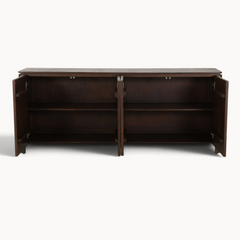 Aika Dressoir Iwa in donkerbruin hout met openstaande deuren en interne legplanken voor opbergruimte.