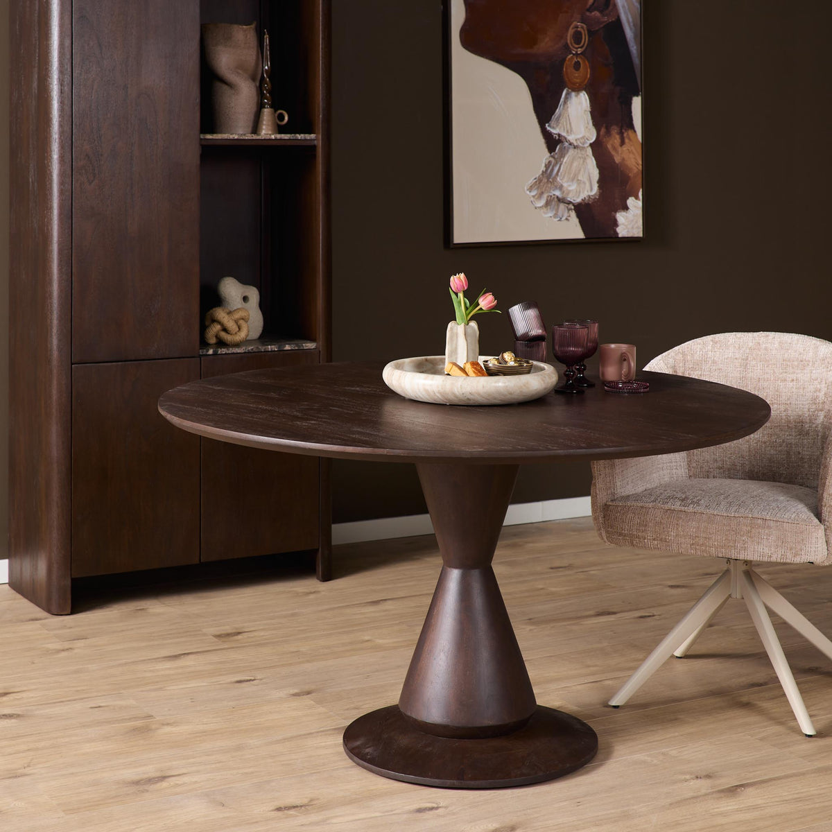 Ronde eettafel Lima