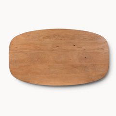Aika Deens ovale eettafel Sova in naturel hout met een gladde afwerking en zichtbare houtnerf, bovenaanzicht.