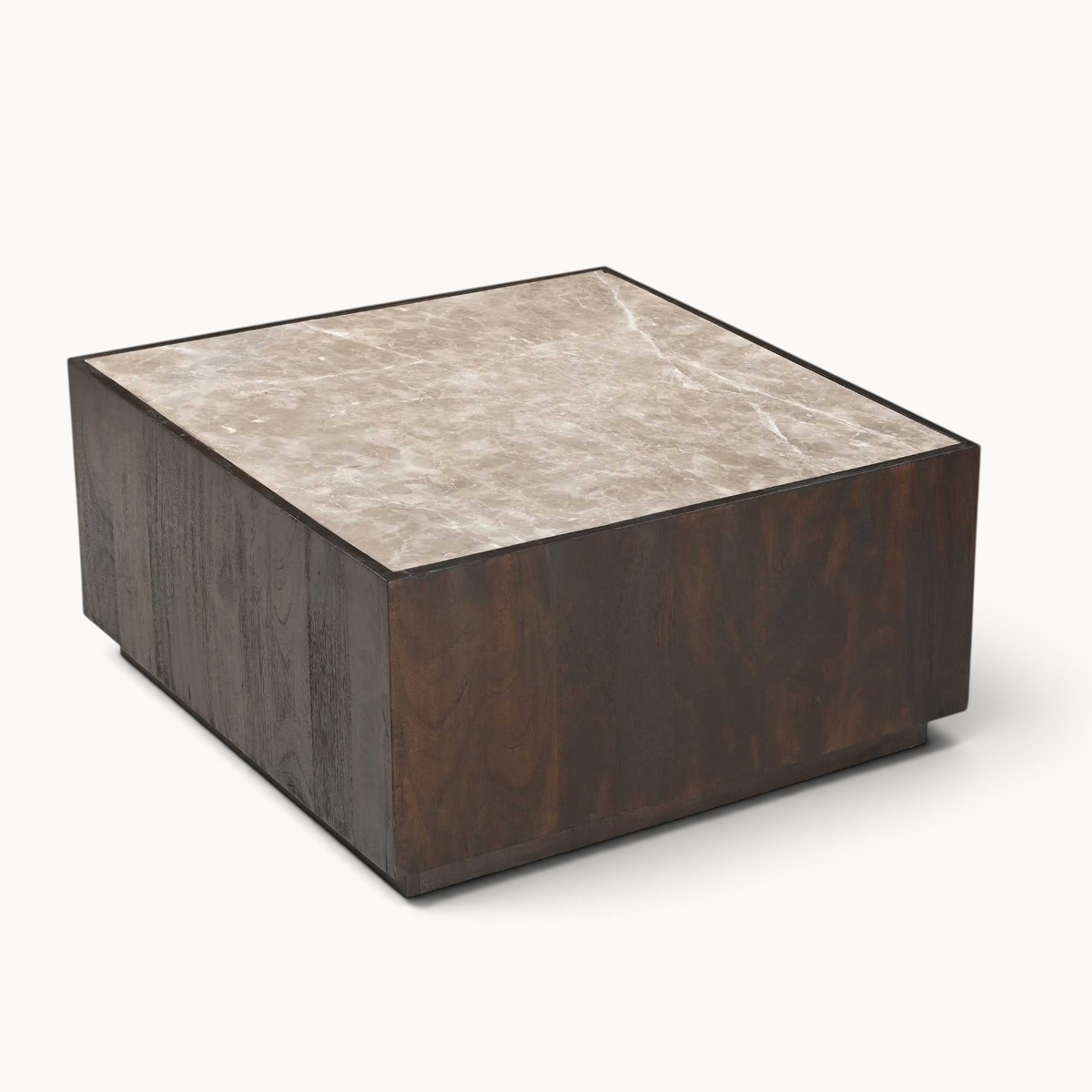 Aika Salontafel Moos met een vierkant donkerhouten frame en een beige marmeren tafelblad in een modern design.