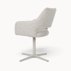 Aika Hikari draaibare eetkamerstoel met beige gemêleerde bekleding en een modern kruispoot onderstel