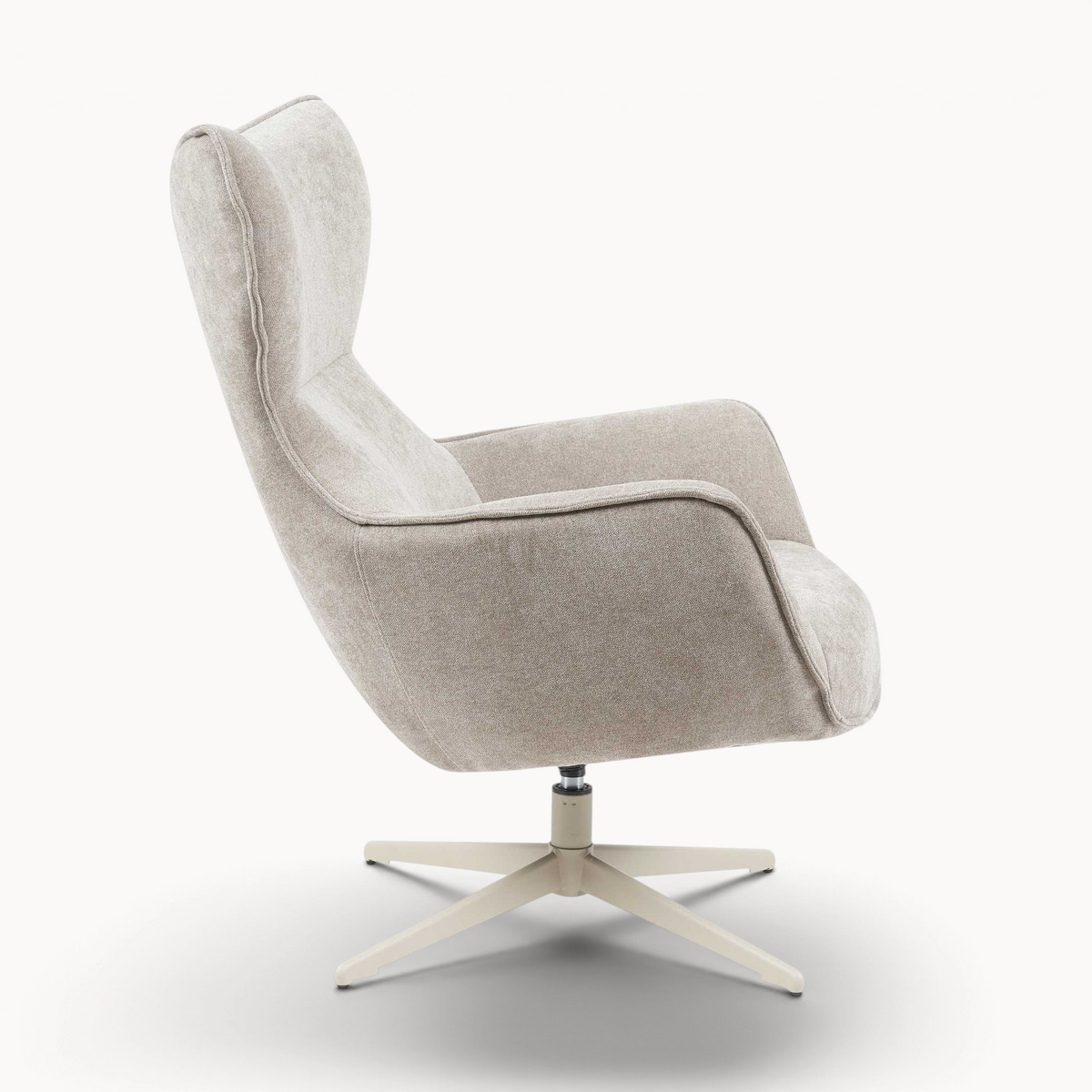 Aika Suzu draaibare fauteuil in beige stof met een hoge rugleuning en een modern stervormig onderstel