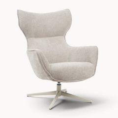 Aika Suzu draaibare fauteuil in beige stof met een moderne stervormige voet voor een stijlvol interieur.
