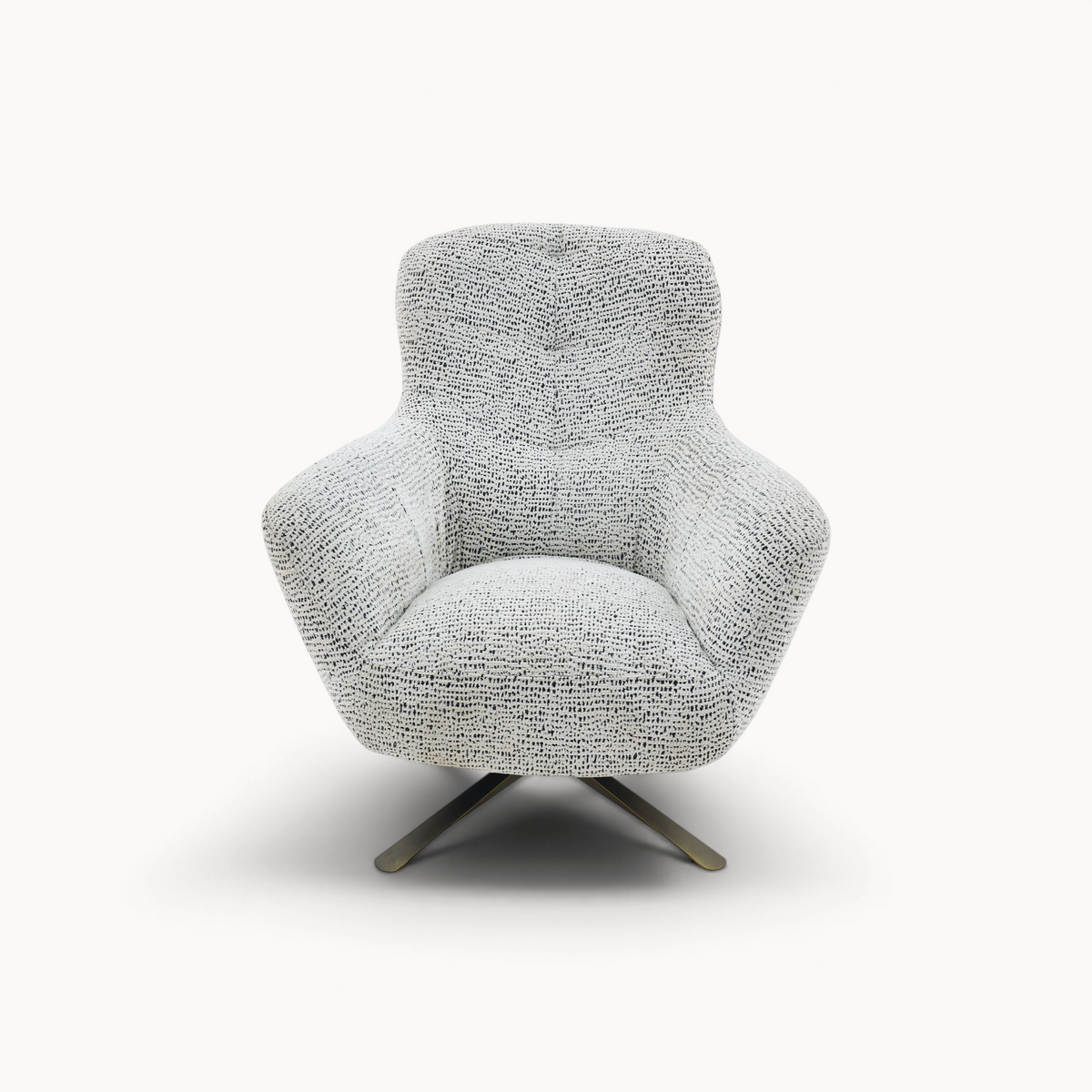 Aika Yume draaibare fauteuil met een wit en zwart gestructureerd stoffen bekleding en een modern metalen onderstel.
