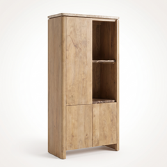 Aika Vakkenkast Iwa Links naturel hout met beige marmeren bovenblad en bruin marmeren legplanken, driekwart aanzicht op witte achtergrond.